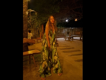  alt="Mia Mello"