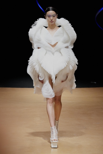 Yue Han