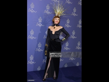  alt="Elodie Frege"