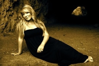 Chloë Agnew