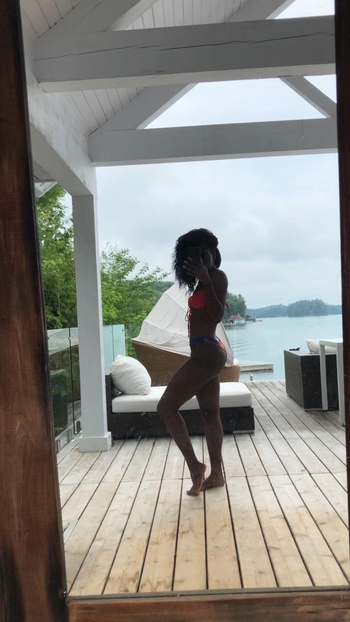 Jasmine Renée Thomas