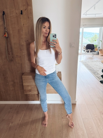 Dóra Debreczeni