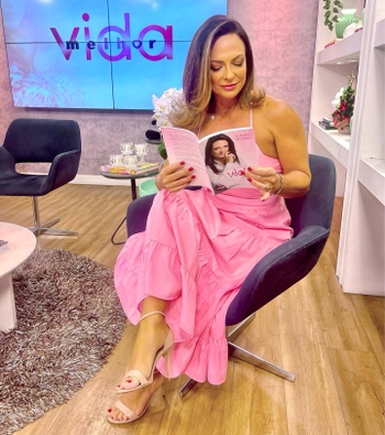 Claudia Tenório