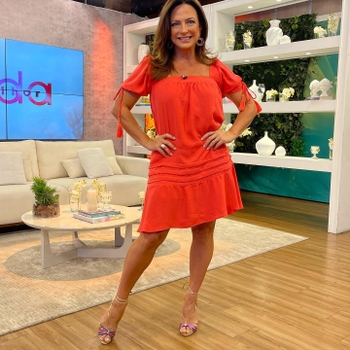 Claudia Tenório