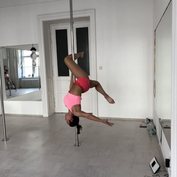 Nelly Fésûs
