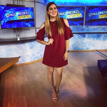 Anita González