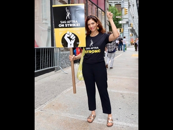  alt="Laura Gomez"