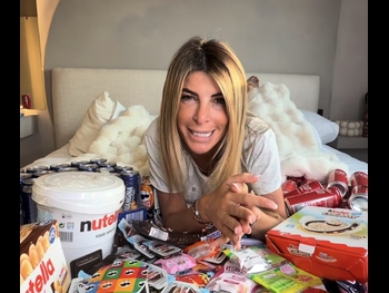  alt="Melanie Amar"