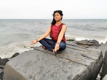 'Punnagai Poo' Geetha