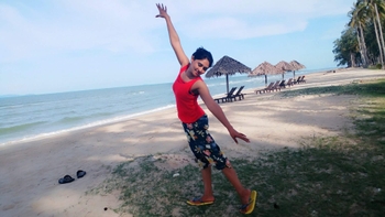 'Punnagai Poo' Geetha