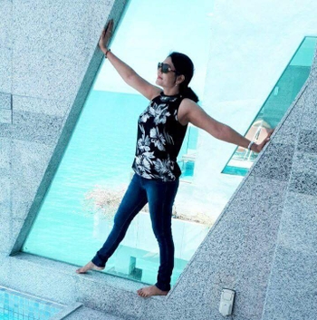 'Punnagai Poo' Geetha