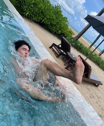 Boom Raveewit Jirapongkanon