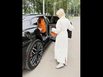  alt="Elena Nikolaeva"