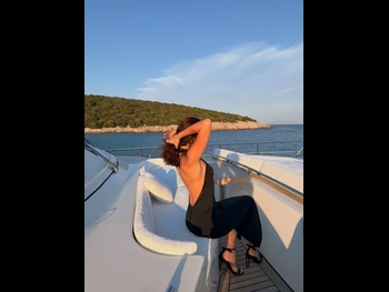  alt="Irem Calhan"