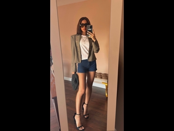  alt="Irem Calhan"