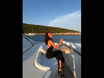  alt="Irem Calhan"
