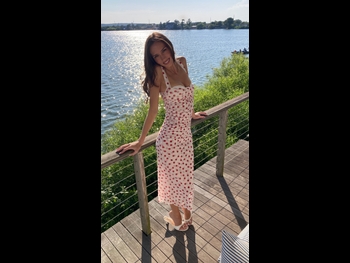  alt="Sydney Carlson"