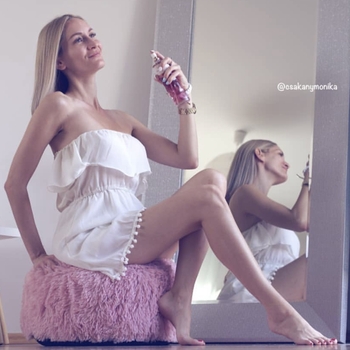 Mónika Csákány