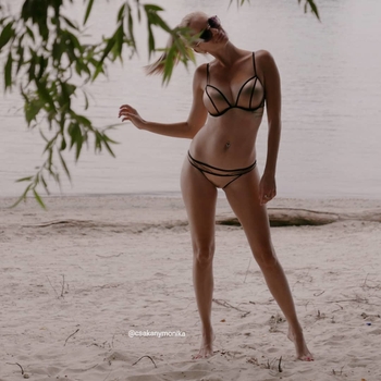 Mónika Csákány