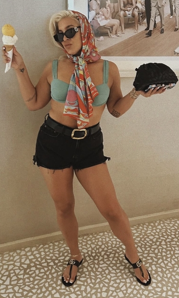 Joelle James