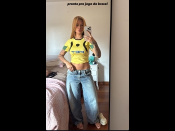  alt="Lara Silva"