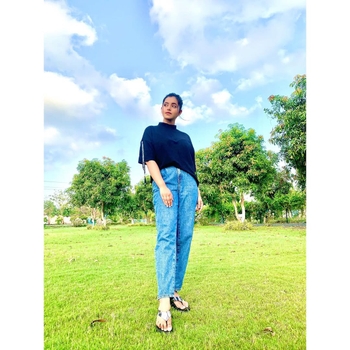 Alisha Parveen Khan