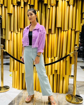 Alisha Parveen Khan