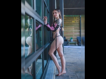  alt="Isabel Mills"