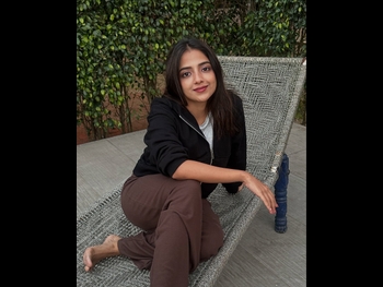  alt="Khushi Dubey"