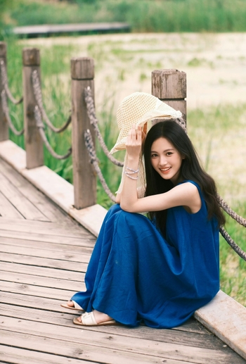 Yujie Shen