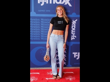  alt="Lucy Olsen"