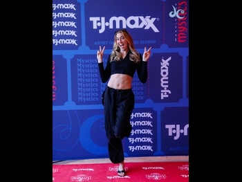  alt="Lucy Olsen"