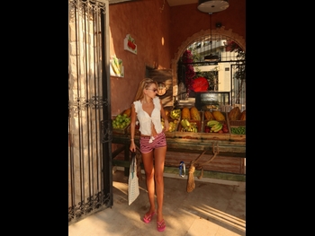  alt="Nia Tsivtsivadze"