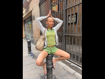  alt="Clara Doyen"