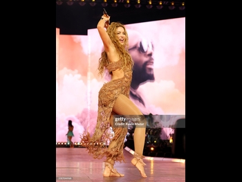  alt="Shakira"