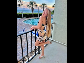  alt="Julia Filippo"