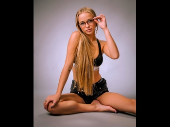  alt="Julia Filippo"