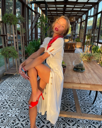 Anna Tikhomirova