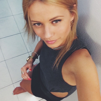 Anna Tikhomirova