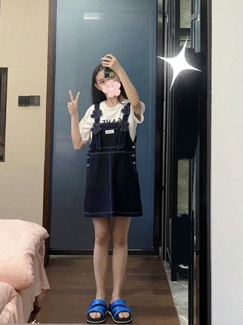 Yiyi Jiang