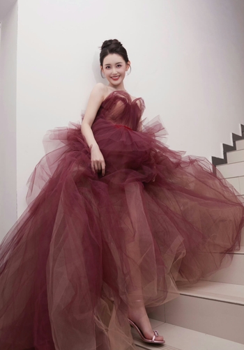 Yiyi Jiang