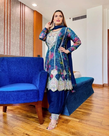 Neelam Giri