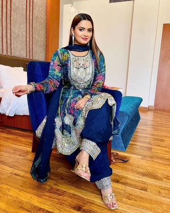 Neelam Giri