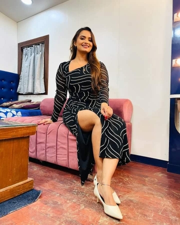 Neelam Giri