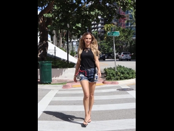  alt="Agustina Bruenner"