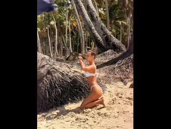  alt="Agustina Bruenner"