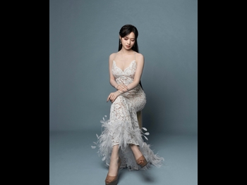  alt="Crystal Fung"
