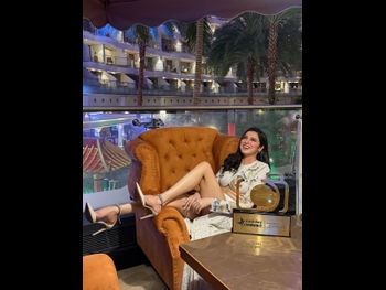  alt="Divya Khossla"