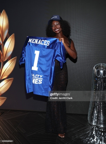 Vickala Kay Kay Gray