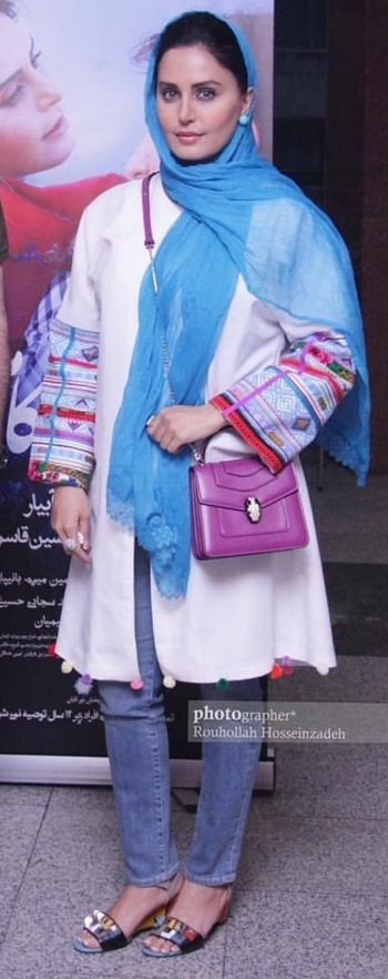 Elnaz Shakerdoost